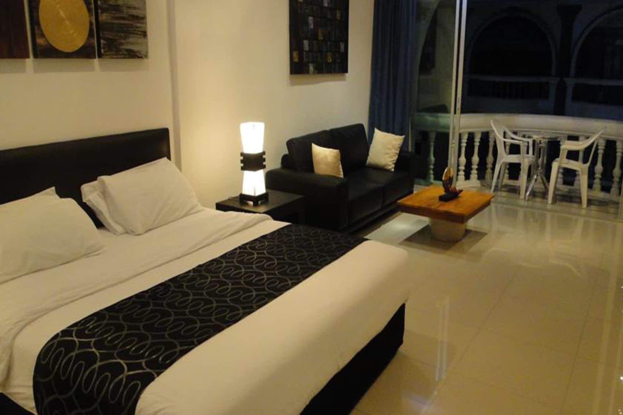 East Suites Pattaya Extérieur photo