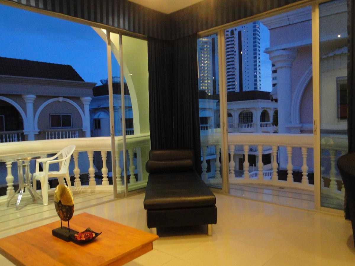 East Suites Pattaya Extérieur photo